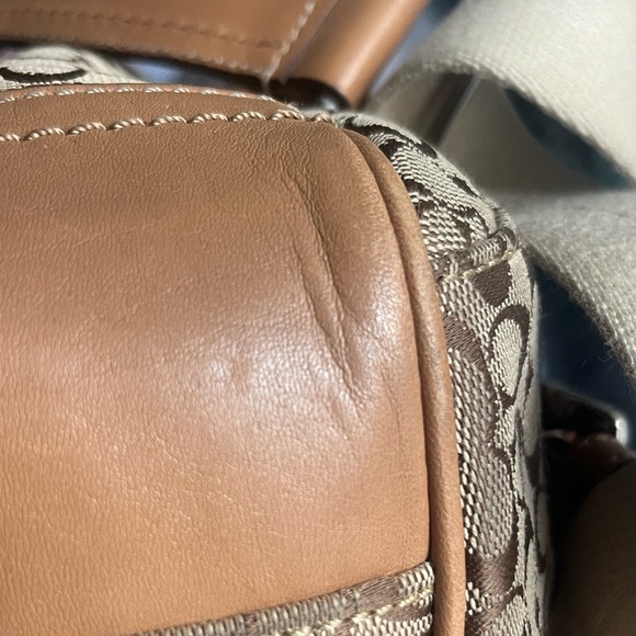 Vintage Coach Logo Signature Messenger Bag - Picture 13 of 13